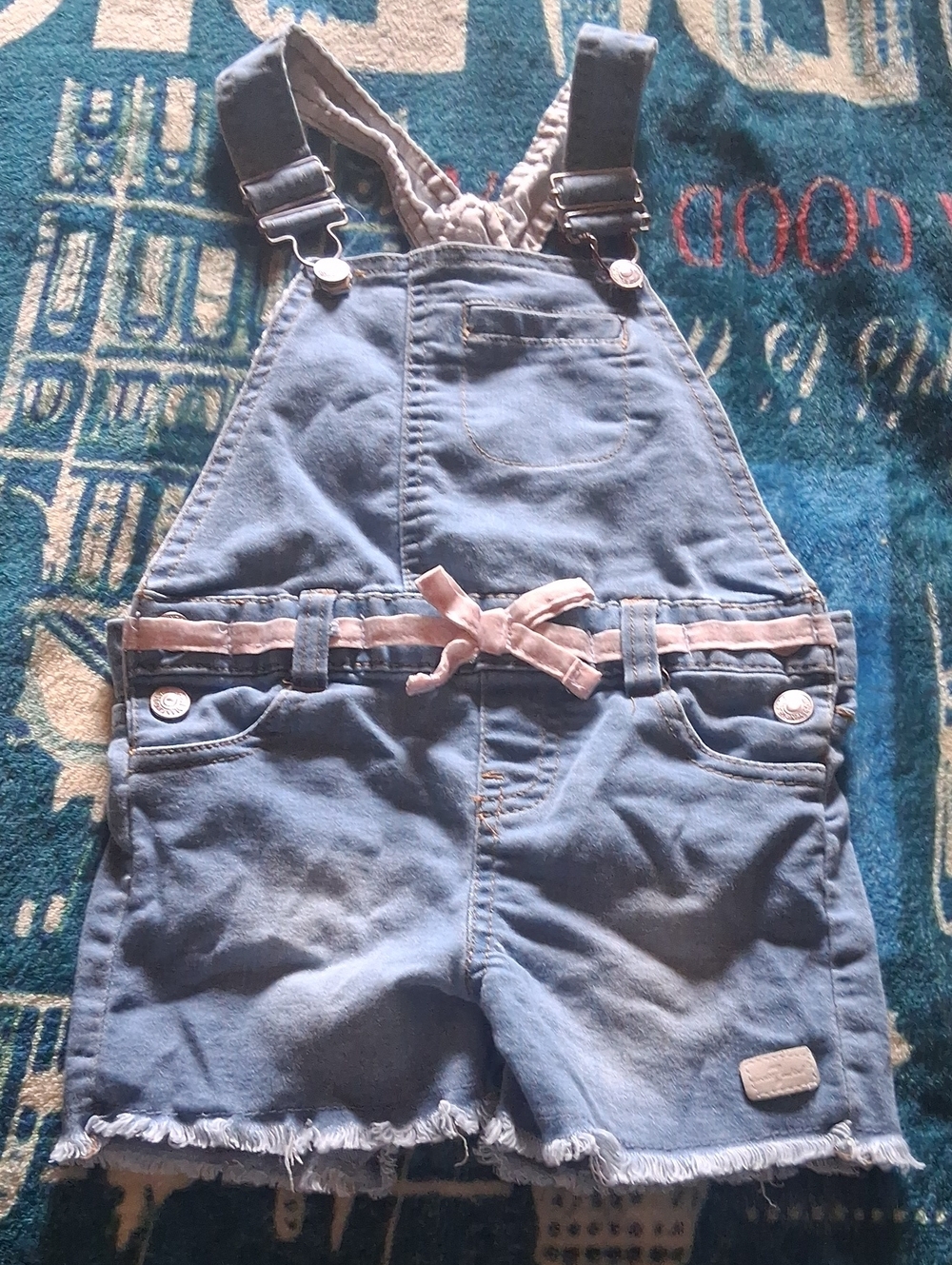 7 For All Mankind Blue and Black Label Detail